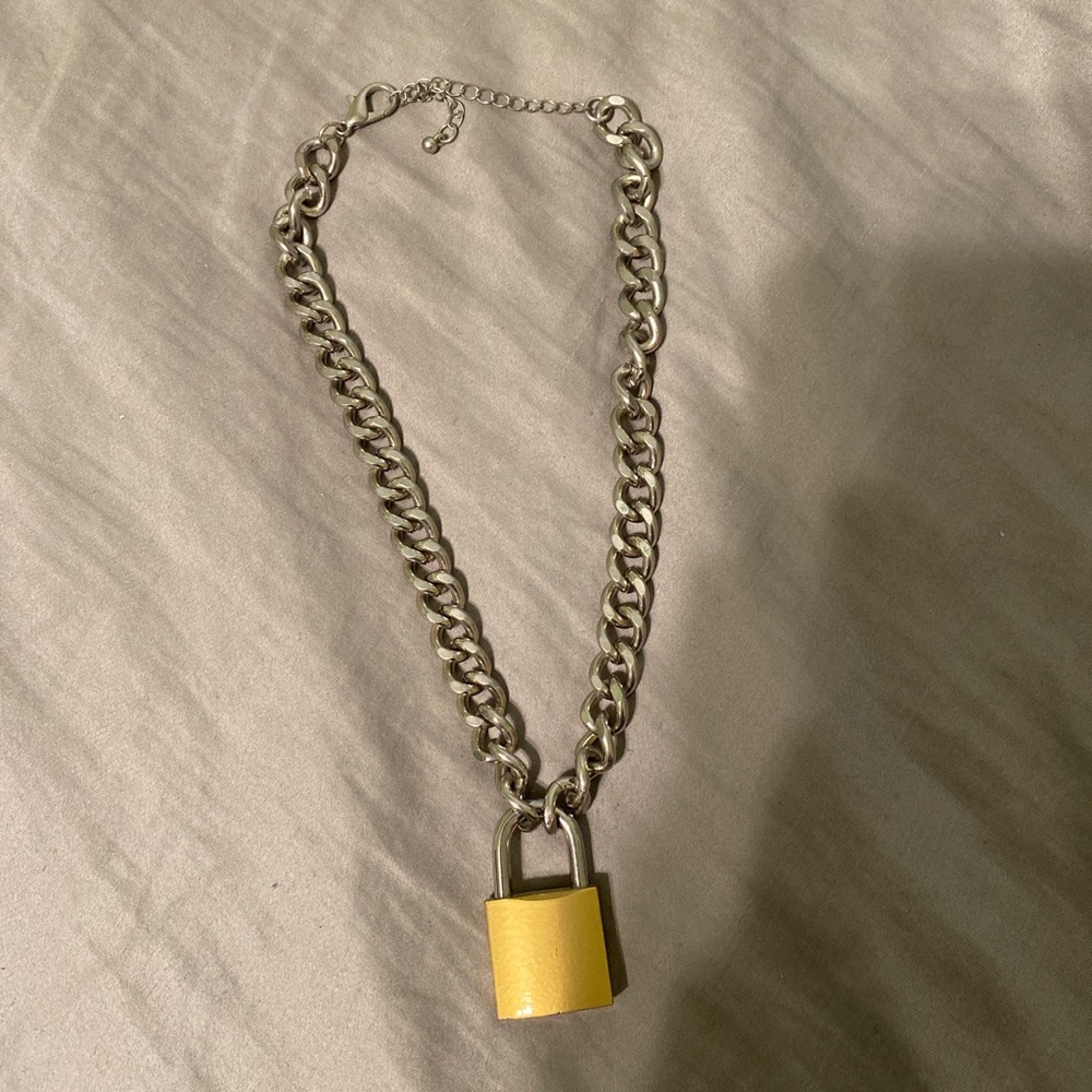 hot topic weirdos gang padlock chain choker w/o key